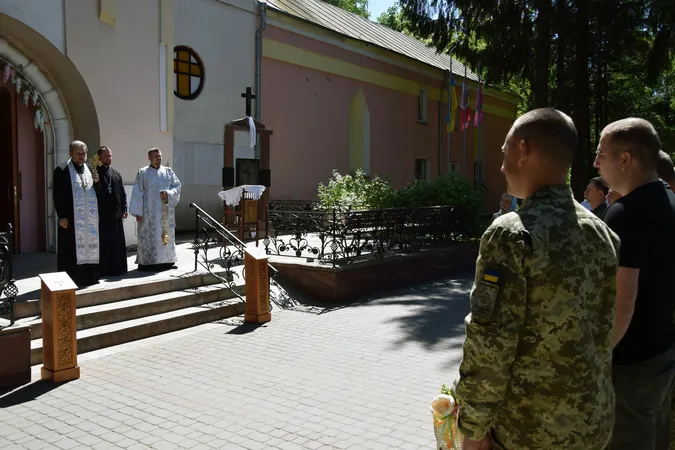 Як на Волині прикордонники освячували великодні кошики (фото)