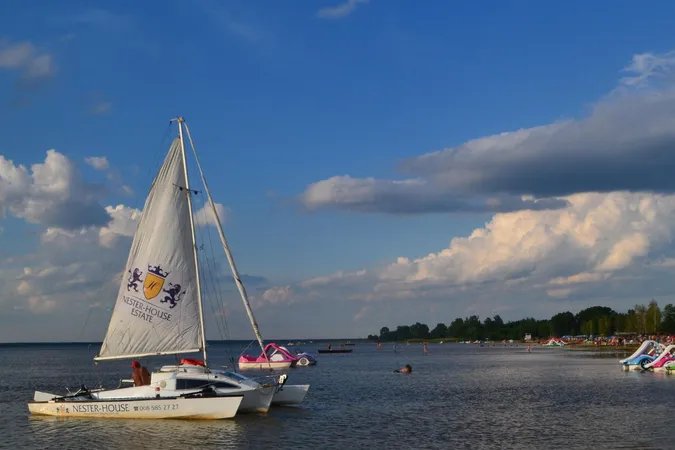 Де у Шацькому парку розкинулось озеро тільки для начальства