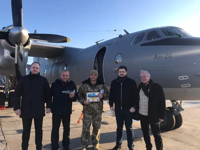 Повітряні Сили України отримали модернізований літак Ан-26 (фото)
