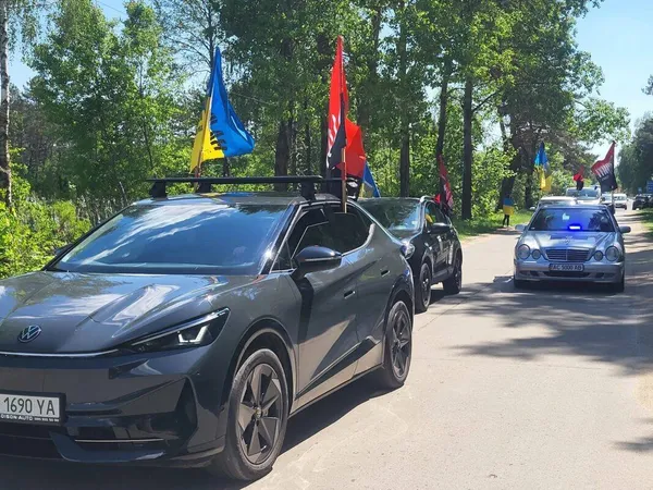 Повернувся «на щиті» через півтора року: у Ковелі попрощалися з воїном Михайлом Філіпчуком (фото)