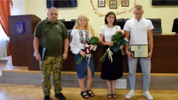 На Волині родині загиблого прикордонника вручили його посмертні нагороди (фото)