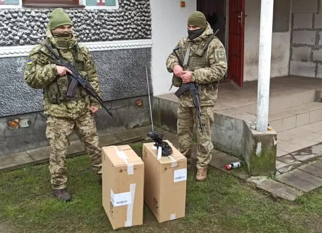 Гроші, сигарети, навігатор: на Волині провели обшуки в контрабандистів (фото)
