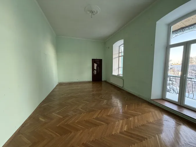Пляшки з алкоголю, пліснява і безлад: що лишилося після московських попів в Успенському соборі у Володимирі (фото)
