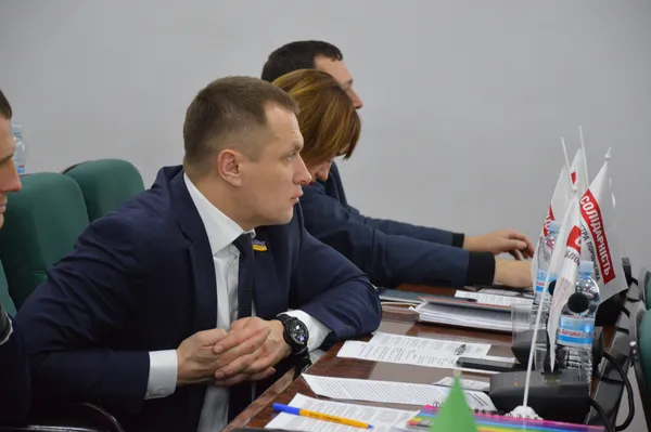 Важкі рішення луцьких депутатів, або Дводенний сесійний марафон. Репортаж