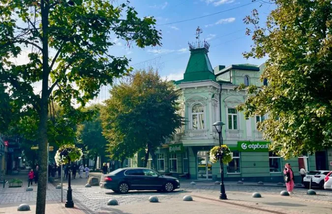 Як змінився Луцьк за 100 років: унікальні фото перехрестя вулиць Лесі Українки – Кривий Вал