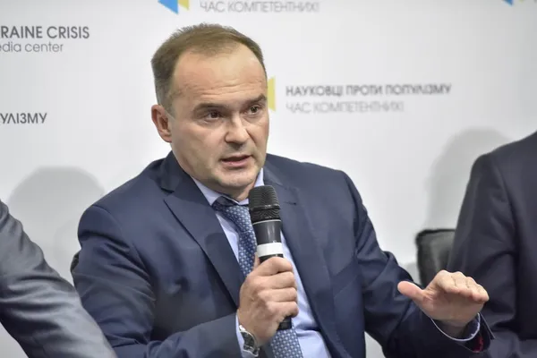 Ціна на пальне: за що ми платимо?