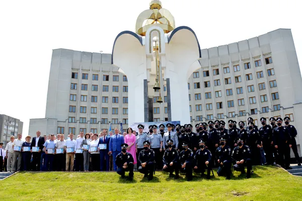 Волинські офіцери громад отримали 25 новеньких службових автомобілів (фото, відео)