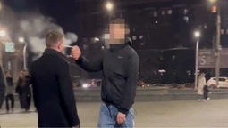 У Луцьку молодики запирскали обличчя чоловіка балончиком (відео)