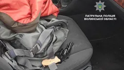 У Луцьку в BMW, що потрапила в аварію, знайшли зброю (фото)