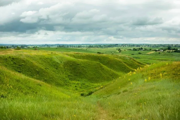 За 55 км від Луцька причаїлася тисячолітня фортеця, де знайшли сліди воїнів та ювеліра (фото)