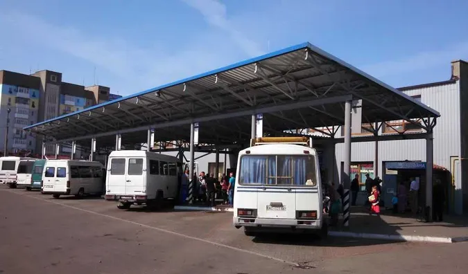 На автостанції у Ковелі побили й пограбували чоловіка