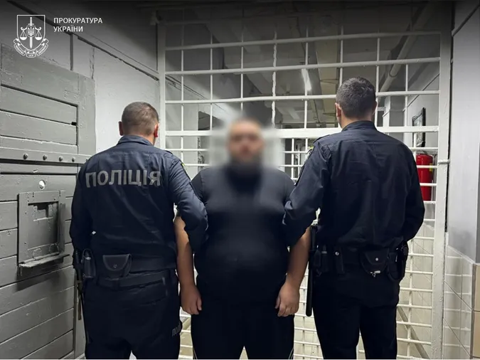 На Волині затримали військовослужбовця, який за 7 тисяч доларів «допомагав» ухилянтам тікати за кордон