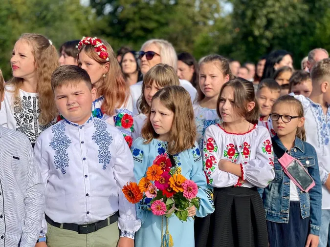 Як пройшов перший дзвоник в Нововолинську (фото)