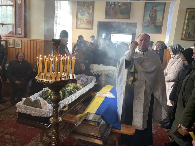 На Волині попрощалися із загиблим воїном Сергієм Бубелою (фото)