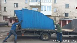 У Луцьку муніципали демонтували незаконні конструкції (фото)