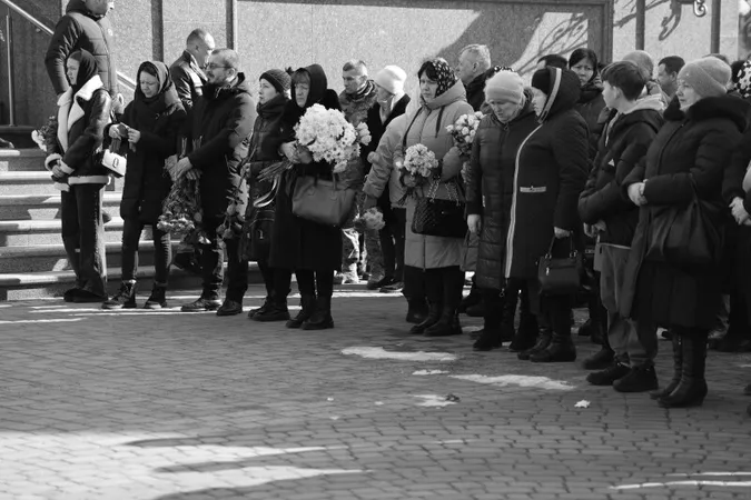 Загинув під Покровськом: у Луцьку попрощалися з Вадимом Гнатюком (фото)