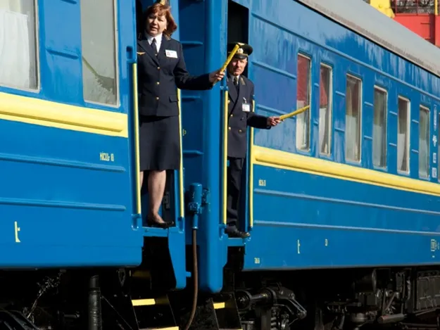 «Укрзалізниця» підвищила зарплати своїм працівникам