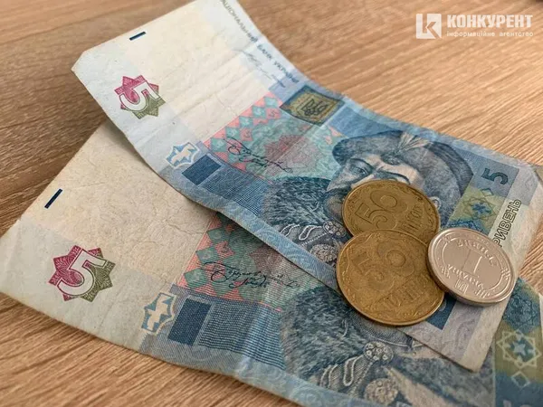Немає решти: як у луцьких магазинах змушують купити більше