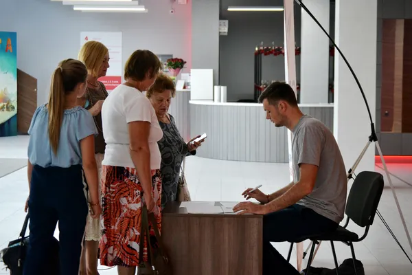 «Стримувалася, аби не заплакати», – лучанка про фільм про Симона Петлюру (фото)
