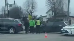 У Луцьку біля ТЦ «Імідж» влупились два легковики (відео)