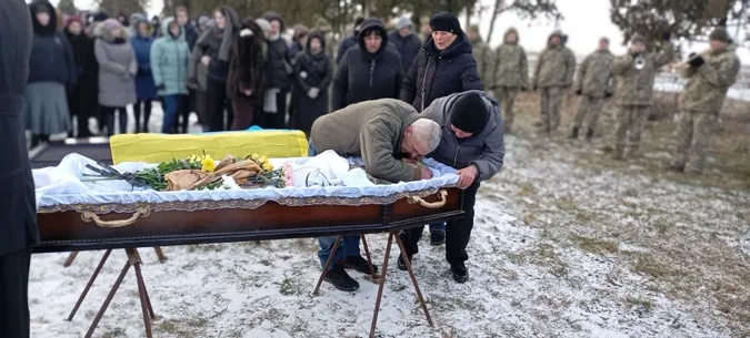 На Волині попрощалися із загиблим 34-річним воїном Сергієм Буйницьким (фото)
