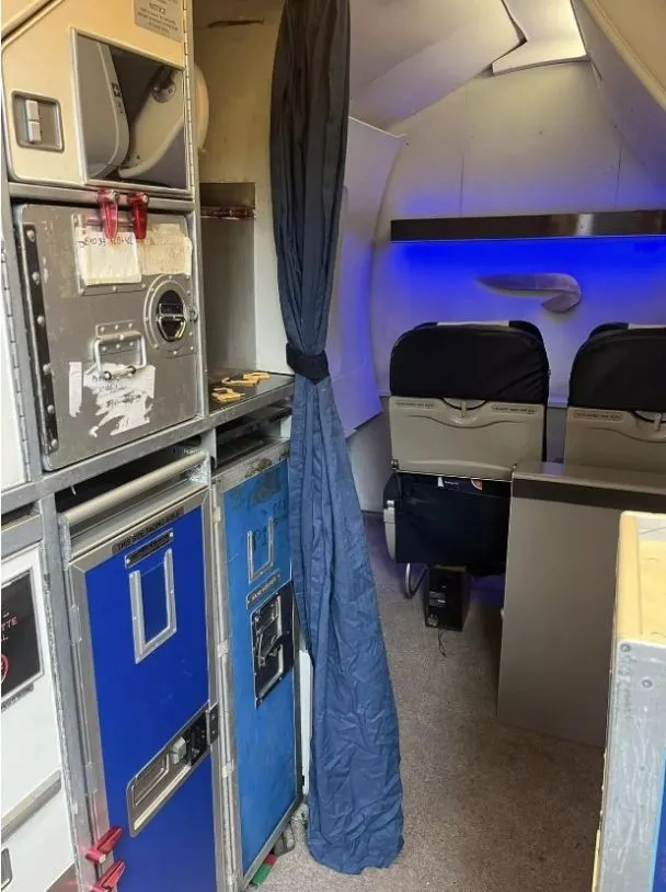 Хлопець перетворив свій сарай на Boeing 777 (фото)
