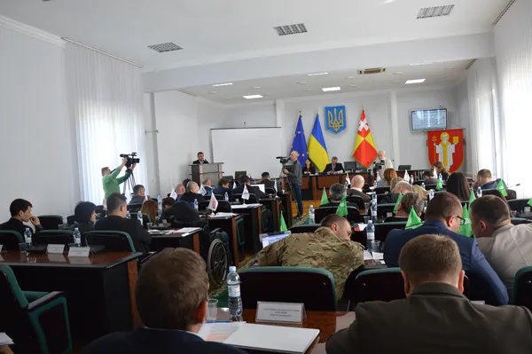 Депутати хочуть призначати керівників освітньої галузі на сесії Луцькради
