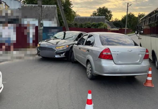 У Луцьку п'яний водій «розніс» дві автівки