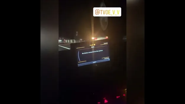 Автомобіль злетів у кювет: у Володимирі зіткнулися ВАЗ і Volvo (відео)