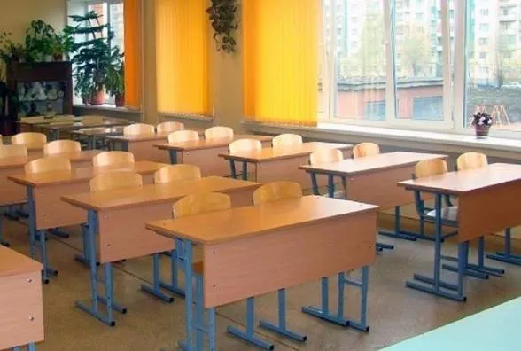 У кількох школах Луцька продовжили карантин