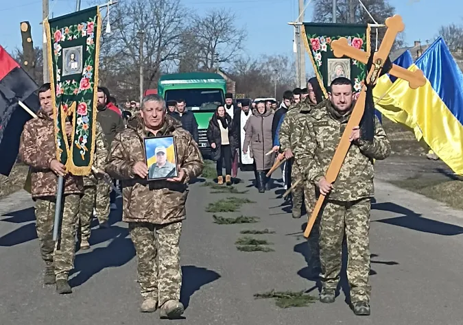 На Волині попрощаються з Героєм Олександром Панасюком (фото)
