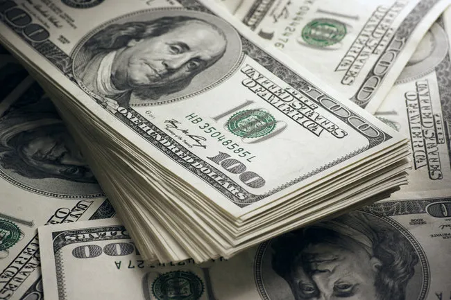 Нацбанк за тиждень викупив з ринку рекордні $858 мільйонів