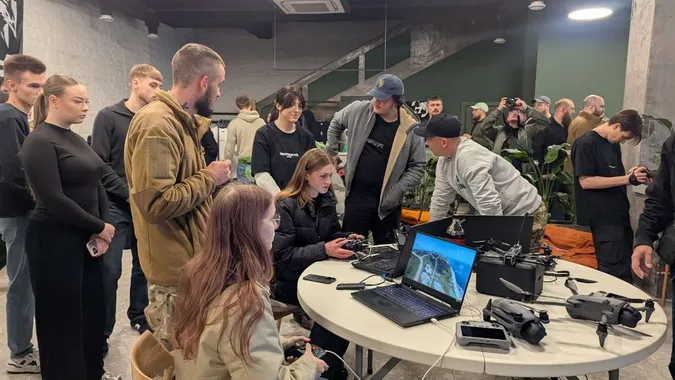 «Прірва» у Луцьку: як зустріч об'єднала військових та цивільних (фото)