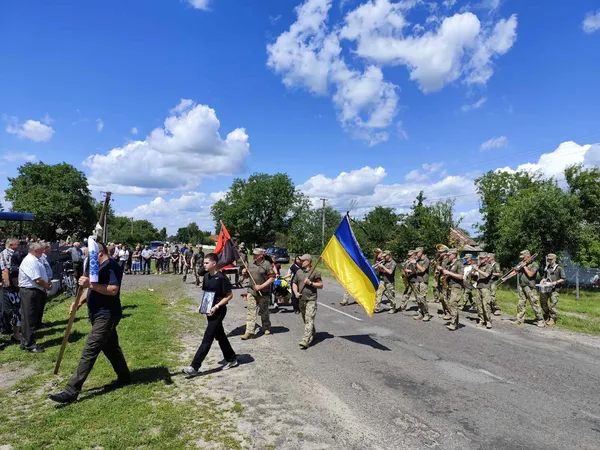 Вважався зниклим більше року: на Волині попрощалися з воїном Русланом Приходьком (фото)