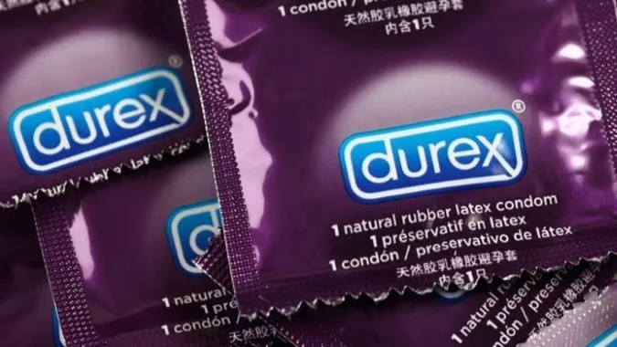 Компанія, яка володіє Durex, йде з росії, забравши із собою ще декілька брендів