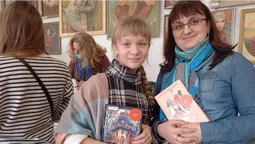 У обласну юнацьку бібліотеку у Луцьку завезли нові книжки: що тут є (фото)