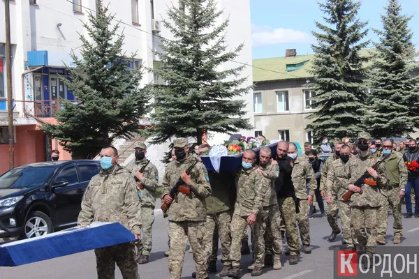 На Волині попрощалися із загиблим військовослужбовцем