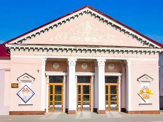 Вісім кольорів Луцька: визначні місця, які має відвідати кожен турист (фото)