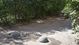 На проспекті в Луцьку встановили обмежувачі (фото) 
