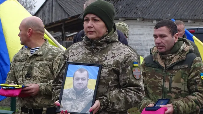 У перший день вторгнення пішов добровольцем: на Волині попрощалися з Героєм Сергієм Попрійчуком