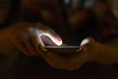 «Що від мене хочете?» – у Луцьку лікарка змушувала пацієнтку з підозрою на COVID укласти з нею договір
