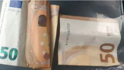 Підіймав ставку: на Волині водій фури тицяв патрульним єврохабаря (фото)