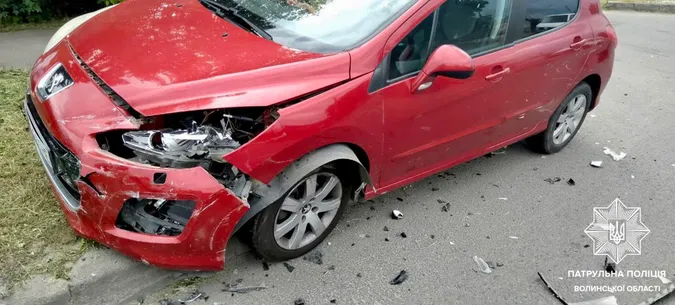 ДТП на перехресті Чернишевського та Ковельскої: повідомили деталі (фото, відео)