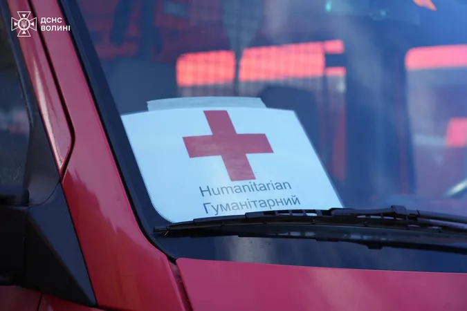 Швейцарський волонтер привіз волинським рятувальникам спецтехніку та спорядження (фото)