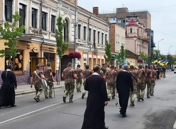 У Ковелі віддали останню шану 49-річному воїну Віталію Мартинюку (фото)