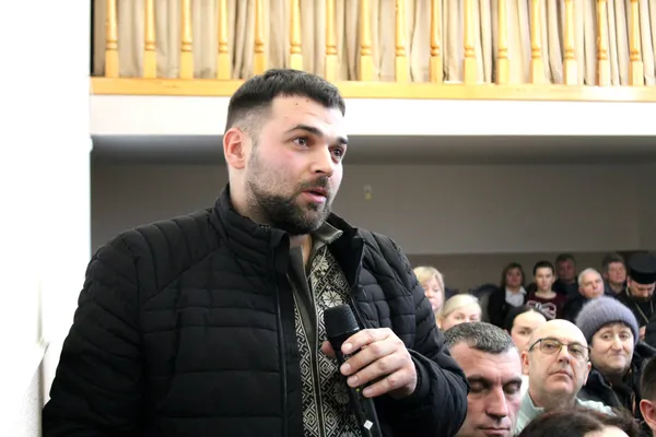 Дороги, безпека дітей, підтримка військових і ВПО: Іван Рудницький відвідав громади біля Луцька (фото)