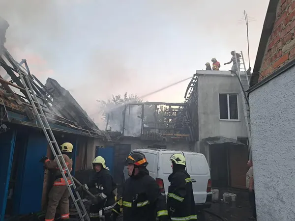 Бомби, шершні та пожежі: звіт волинських рятувальників за добу (фото)