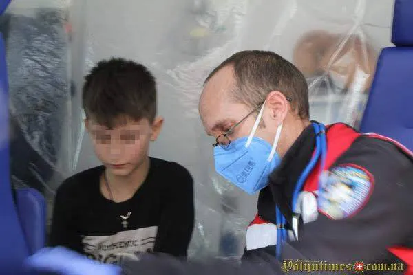 Побита дитина біля луцької спортивної школи: за справу взялася поліція (фото, відео)