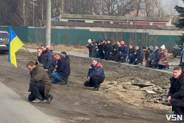 Волинь попрощалася з воїном Анатолієм Карпуком (відео, фото)