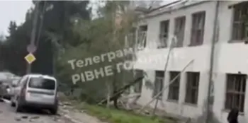 Ворожий дрон влучив у навчальний заклад Рівного (відео)